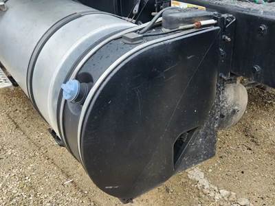 Kenworth T680 DEF Tank