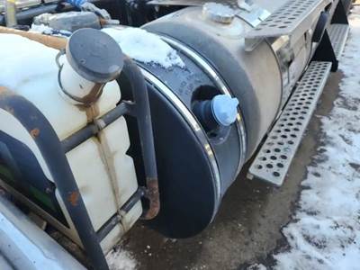 Kenworth T800 DEF Tank