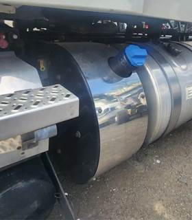 Mack Anthem DEF Tank