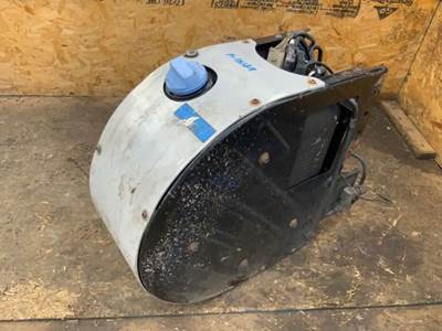 Mack Pinnacle CXU613 DEF Tank for a 2012 Mack CXU613