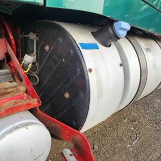 Mack Pinnacle CXU613 DEF Tank for a 2014 Mack CXU613