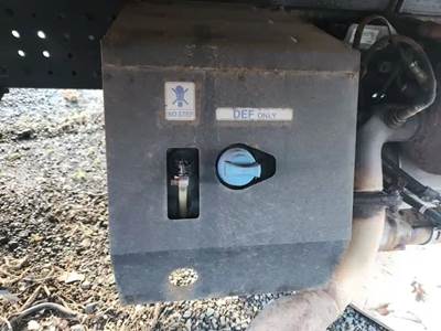 Mitsubishi FEC72S DEF Tank