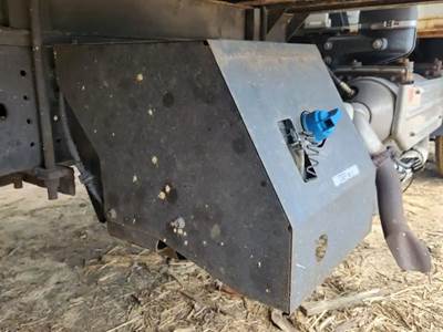 Mitsubishi FEC72W DEF Tank