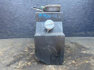 Peterbilt 320 DEF Tank