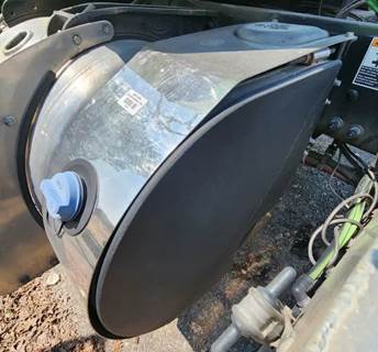 Peterbilt 348 DEF Tank