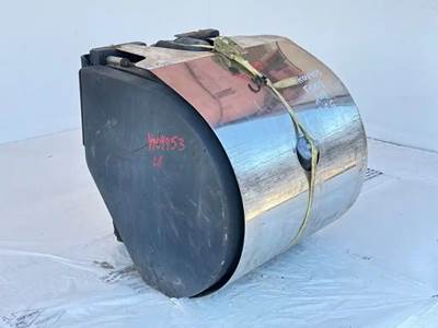 Peterbilt 386 DEF Tank