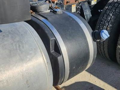 Peterbilt 579 DEF Tank
