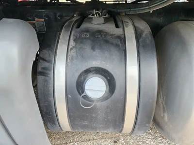 Peterbilt 579 DEF Tank