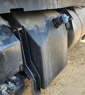 Peterbilt 579 DEF Tank