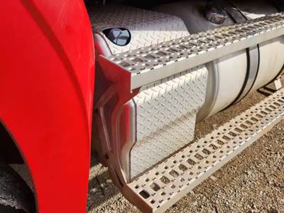 Western Star 49X DEF Tank