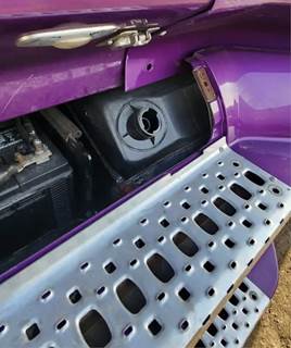 Western Star 5700 DEF Tank