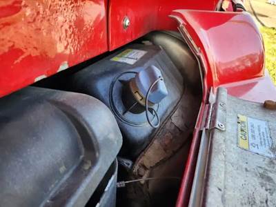 Western Star 5700 DEF Tank