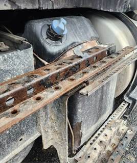 Western Star 5700 DEF Tank