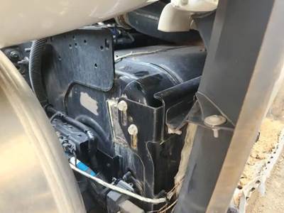 Freightliner Cascadia 116 DPF Filter for a 2022 Freightliner Cascadia 116 Day Cab