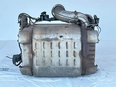 Freightliner Cascadia 116 DPF Filter for a 2022 Freightliner Cascadia 116 Day Cab