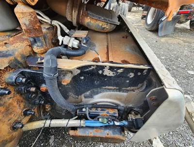 Freightliner Cascadia 116 DPF Filter for a 2019 Freightliner Cascadia 116 Day Cab
