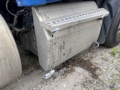 Freightliner Cascadia 125 DPF Filter