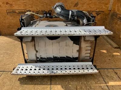 Freightliner Cascadia 125 DPF Filter