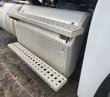 Freightliner Cascadia 125 DPF Filter