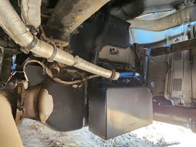 Freightliner Cascadia 126 DPF Filter