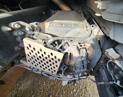 Freightliner Cascadia 126 DPF Filter