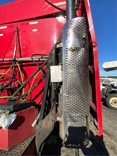 Freightliner Columbia 112 DPF Filter