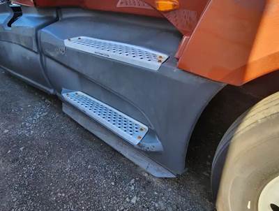 International LT625 DPF Filter