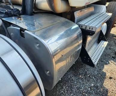 Mack Pinnacle CHU613 DPF Filter for a 2017 Mack CHU613