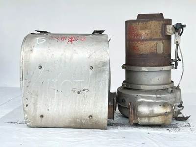 Mack Pinnacle CXU612 DPF Filter for a 2013 Mack CXU612