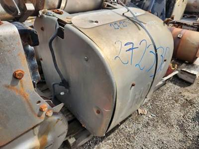 Mack Pinnacle CXU612 DPF Filter for a 2011 Mack CXU612