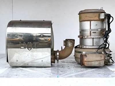 Mack Pinnacle CXU613 DPF Filter for a 2015 Mack CXU613