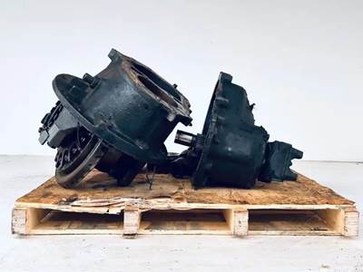 Dana-Spicer DSP40 Differential Core for a Kenworth T800