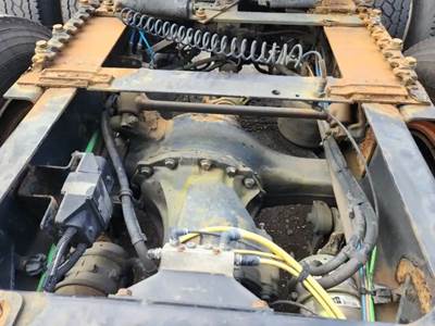 Axle Alliance RT40-4N Front Differential for a 2007 Freightliner ST120