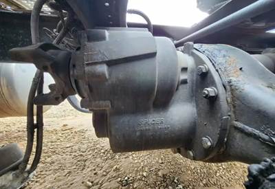 Dana-Spicer D40-155H Front Differential for a 2020 Peterbilt 579