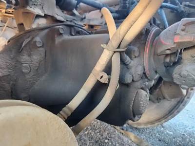 Dana-Spicer D46-170 Front Differential for a 2015 Kenworth T880