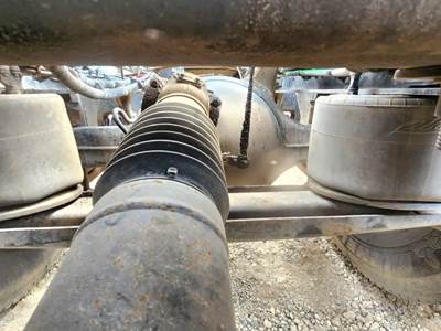Dana-Spicer DD405 Complete Axle-Front Rears for a 2020 Freightliner Coronado 132 Glider
