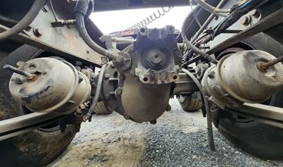 Dana-Spicer DS404 Front Differential for a 2007 International 8600