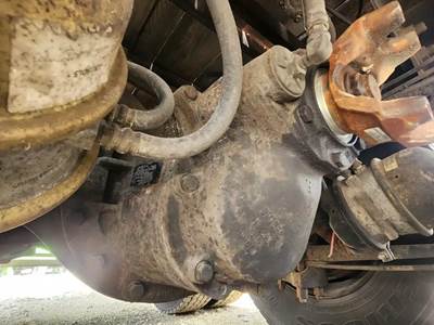 Dana-Spicer DS404 Front Differential for a 2007 International 4400