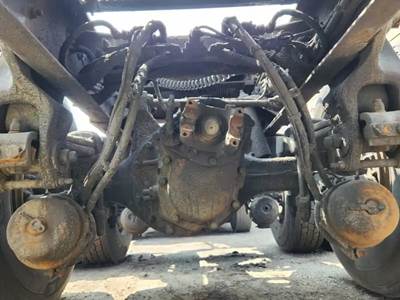 Dana-Spicer DSH40 Front Differential for a 2014 Peterbilt 388