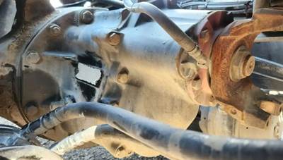 Dana-Spicer DSP40 Front Differential for a 2017 Peterbilt 579
