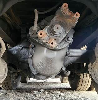 Dana-Spicer DSP40 Front Differential for a 2013 Peterbilt 386