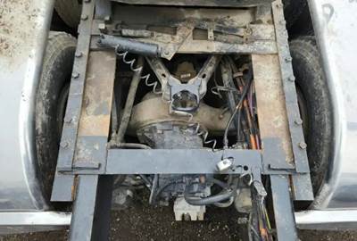 Dana-Spicer DSP40 Front Differential for a 2006 Kenworth T800