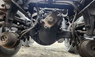 Dana-Spicer DSP40 Front Differential for a 2001 Peterbilt 379