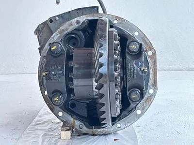 Dana-Spicer DSP40 Front Differential for a 2025 Peterbilt 579