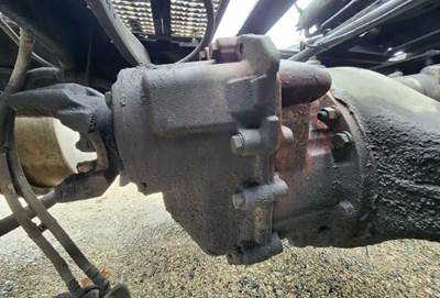 Dana-Spicer DSP40 Front Differential for a 2013 Peterbilt 386