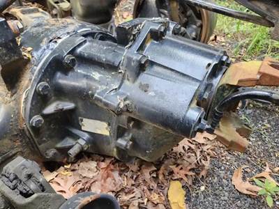 Dana-Spicer DSP41 Front Differential for a 2016 Peterbilt 579