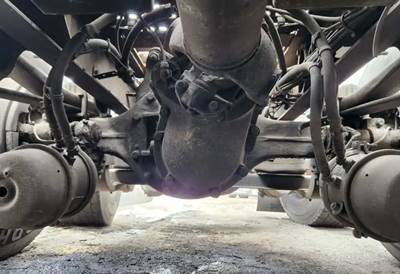 Dana-Spicer DST40 Front Differential for a 2013 Volvo VNL