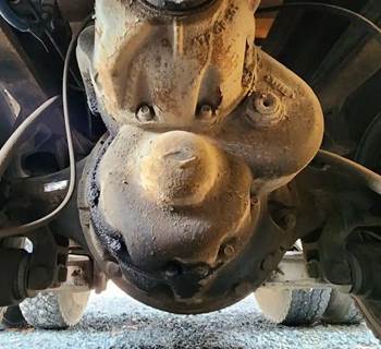 Dana-Spicer Front Differential for a 2002 Mack CH613