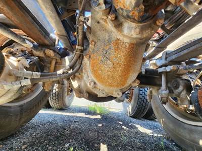 Dana-Spicer Front Differential for a 2016 Peterbilt 567