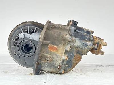 Dana-Spicer Front Differential for a 2014 Kenworth T680